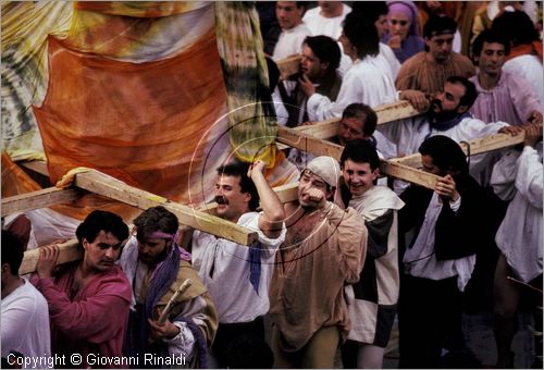 ITALY - ASSISI (PG)
Calendimaggio (primi di maggio)
La citt rivive l'epoca medievale per celebrare il ritorno della primavera