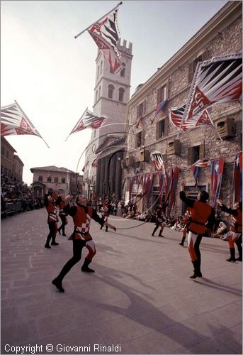 ITALY - ASSISI (PG)
Calendimaggio (primi di maggio)
La citt rivive l'epoca medievale per celebrare il ritorno della primavera