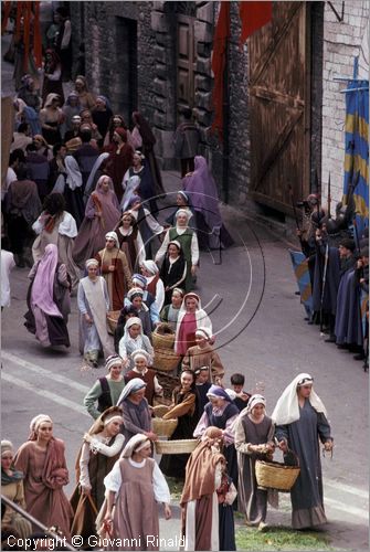 ITALY - ASSISI (PG)
Calendimaggio (primi di maggio)
La citt rivive l'epoca medievale per celebrare il ritorno della primavera