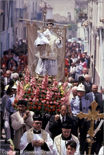 ITALY - PALAZZO SAN GERVASIO (PZ)
Festa di Sant'Antonio da Padova (13 giugno)
processione