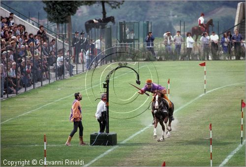 ITALY - NARNI (TR)
Corsa all'Anello (2a Domenica di Maggio)
corsa