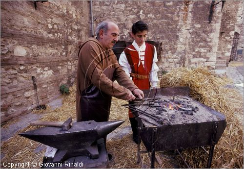 ITALY - NARNI (TR)
Corsa all'Anello (2a Domenica di Maggio)
scene di vita medievale