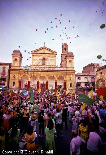 ITALY - NOLA (NA)
Festa dei Gigli (S. Paolino - 22 giugno e domenica successiva)