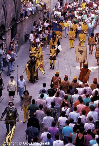 ITALY - SIENA
Il Palio (2 luglio e 16 agosto)
Corteo Storico in Via di Citt, sfila la contrada dell'Aquila