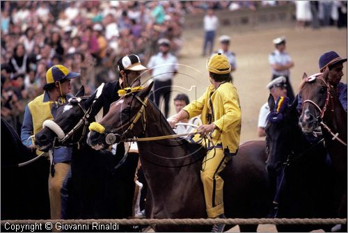 ITALY - SIENA
Il Palio (2 luglio e 16 agosto)
la "mossa" di una giornata di prova