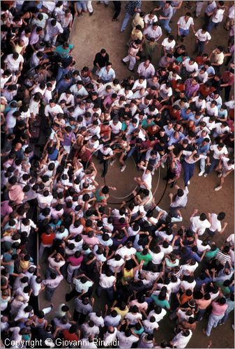 ITALY - SIENA
Il Palio (2 luglio e 16 agosto)
scontro in piazza tra contradaioli opposti la sera prima della gara