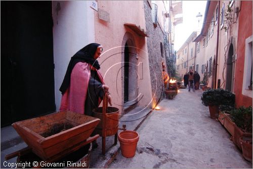 ITALY - MONTE ARGENTARIO (GR) - Porto Ercole - Presepio vivente nelle vie del borgo (natale, epifania)