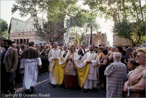 ITALY - ROMA - Trastevere
Festa di Santa Maria del Carmine (luglio)
la processione in piazza Sonnino