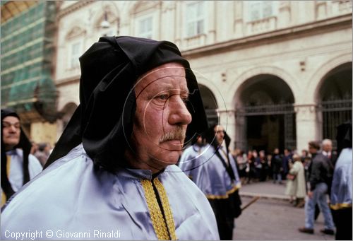 ITALY - ROMA
Processione del Perdono (quaresima)
le confraternite sfilano per le vie del centro