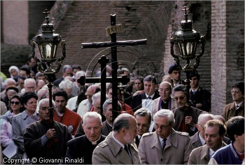 ITALY - ROMA
Via Crucis della Confraternita dei Sacconi all'interno del Colosseo (Settimana Santa)