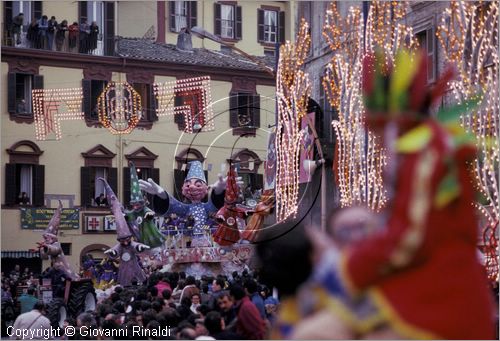 ITALY - RONCIGLIONE (VT)
Carnevale
sfilata di carri allegorici