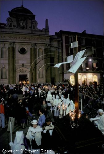 ITALY - TARANTO
Riti della Settimana Santa
Processione dei Misteri del Venerd Santo.
uscita dalla chiesa dei Misteri