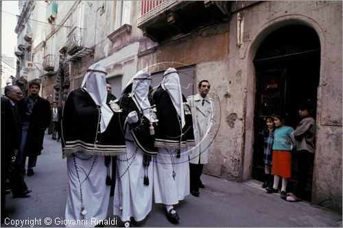 ITALY - TARANTO
Riti della Settimana Santa
Processione dell'Addolorata nella Citt Vecchia