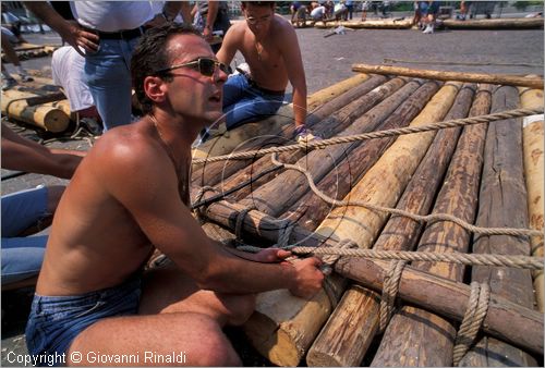 ITALY - TRENTO
Feste Vigiliane (fine giugno)
Palio dell'Oca detta "zatterata" 
costruzione delle zattere in piazza Fiera