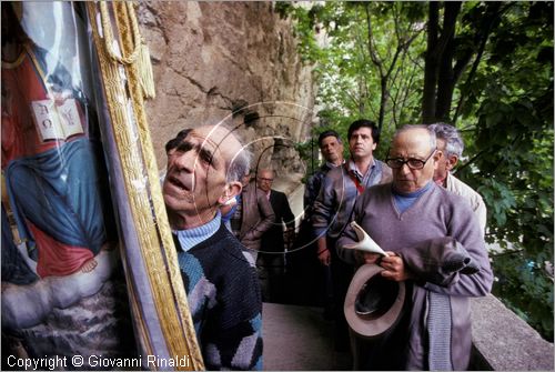 ITALY - VALLEPIETRA (RM)
Pellegrinaggio al Santuario della SS.Trinit (SS.Trinit)