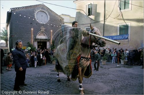 ITALY
VELLETRI (RM)
Festa di Sant'Antonio Abate (domenica dopo il 17 gennaio)
cavalcata storica, cosegna dello stendardo