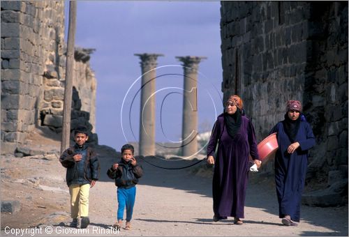 SIRIA - BOSRA (Bosra ash-Sham)
veduta della strada romana