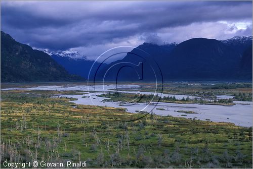 CILE - CHILE - Patagonia - Camino Austral - presso il Rio Huina