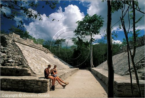 MEXICO - YUCATAN - Area archeologica di Coba' (antica citt Maya (700 - 900 d.C.) - Gruppo Coba' - Gioco della Pelota