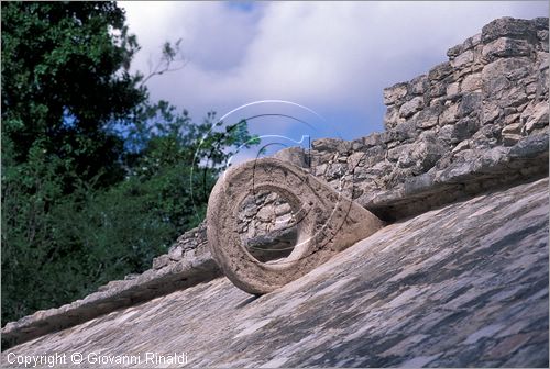 MEXICO - YUCATAN - Area archeologica di Coba' (antica citt Maya (700 - 900 d.C.) - Gruppo Coba' - Gioco della Pelota