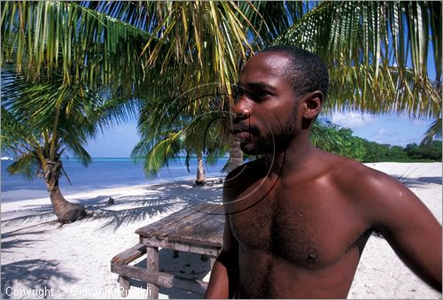 CUBA - Arcipelago delle Isole Canarreos - Cayo Campos - il guardiano dell'isola