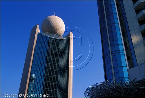 UNITED ARAB EMIRATES - DUBAI - nuovi grattacieli tra Beniyas Road ed il Creek