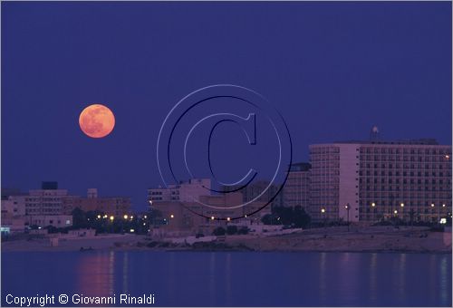 EGYPT - Marsa Matrouh - veduta serale con luna