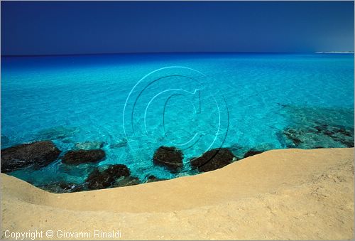 EGYPT - Marsa Matrouh - tratto di costa a circa 25 chilometri ad ovest della citt presso Ageebah Beach