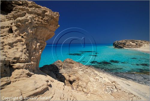 EGYPT - Marsa Matrouh - tratto di costa a circa 30 chilometri ad ovest della citt