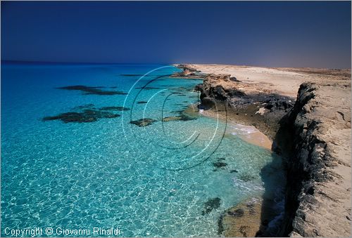 EGYPT - Marsa Matrouh - tratto di costa a circa 30 chilometri ad ovest della citt