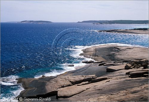 Australia Occidentale - Esperance - la costa ad ovest della citt - punta presso Salmon Beach