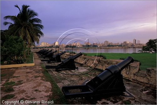 CUBA - HAVANA - veduta della citt vecchia dal Morro