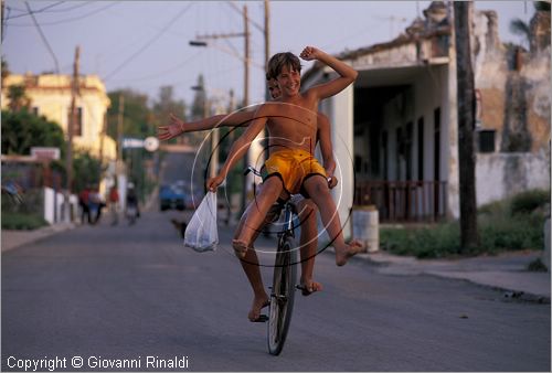 CUBA - HAVANA - Cojimar - piccolo villaggio sulla costa ad est della citt