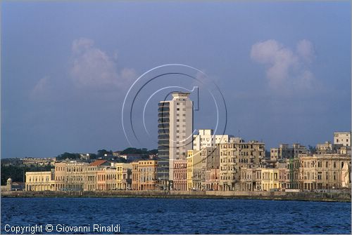 CUBA - HAVANA - Malecom Tradicional