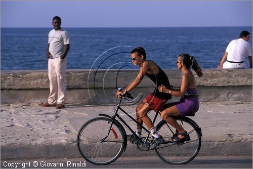 CUBA - HAVANA - Malecom Tradicional