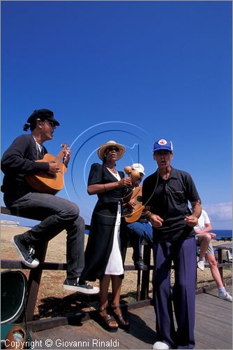 CUBA - HAVANA - gruppo musicale di strada