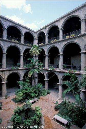 CUBA - HAVANA - La Habana Vieja - Convento de San Francisco de Asis