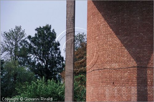 INDIA (PUNJAB) - CHANDIGARH - citt interamente progettata da Le Corbusier negli anni '50 - settore 10 - Edificio del Museo di Storia Naturale