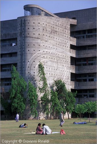 INDIA (PUNJAB) - CHANDIGARH - citt interamente progettata da Le Corbusier negli anni '50 - Universit - Reserch Block