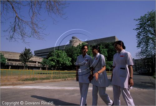 INDIA (PUNJAB) - CHANDIGARH - citt interamente progettata da Le Corbusier negli anni '50 - Universit - Reserch Block