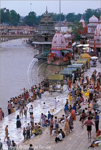 INDIA (UTTAR PRADESH) - Haridwar - citt di pellegrinaggio sulle rive del Gange