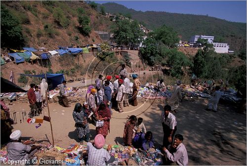 INDIA (HIMACHAL PRADESH) - Nalagarh - pellegrinaggio ad un tempio Sikh nelle vicinanze