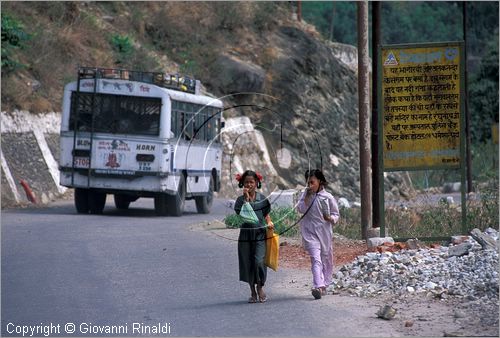 INDIA (UTTAR PRADESH) - Deo Prayag - cittadina alla confluenza di due affluenti del Gange