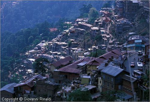 INDIA (HIMACHAL PRADESH) - SHIMLA - veduta del borgo