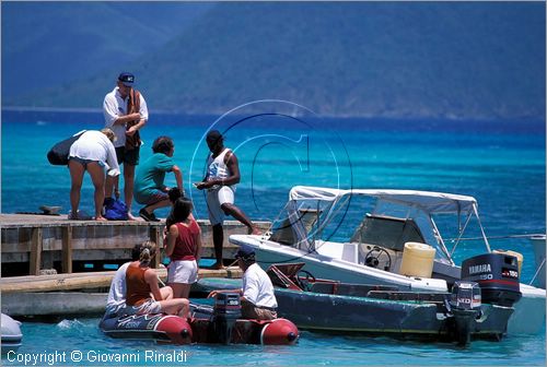 CARAIBI - ISOLE VERGINI BRITANNICHE - ISOLA DI JOST VAN DYKE - Great Harbour