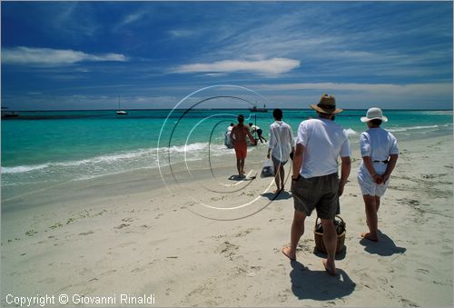 AUSTRALIA OCCIDENTALE - Dunsborough - la spiaggia da dove partono le escursioni di whale watch