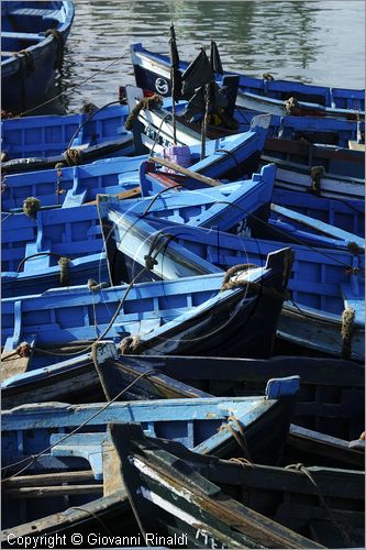 MAROCCO - MAROC - MOROCCO - ESSAOUIRA - le tipiche barche nel porto