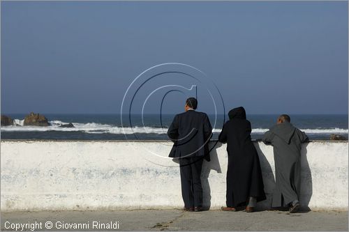 MAROCCO - MAROC - MOROCCO - ESSAOUIRA - la terrazza sul mare dalla grande piazza Moulay Hassan