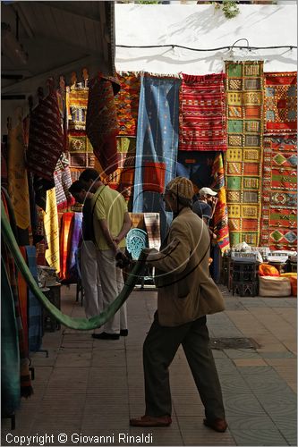 MAROCCO - MAROC - MOROCCO - ESSAOUIRA - artigianato - tabbeti berberi