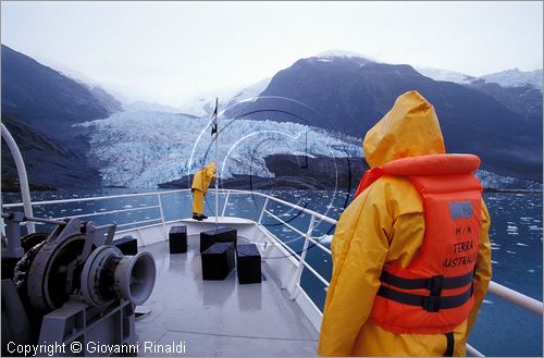 CILE - CHILE - Patagonia - navigazione sulla nave Terra Australis alla Bahia Brookes